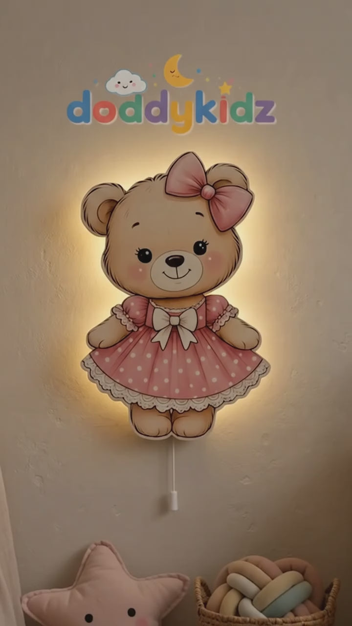 Ayıcık Gece Lambası - LED Işıklı Duvar Lambası, Pilli, 40 cm